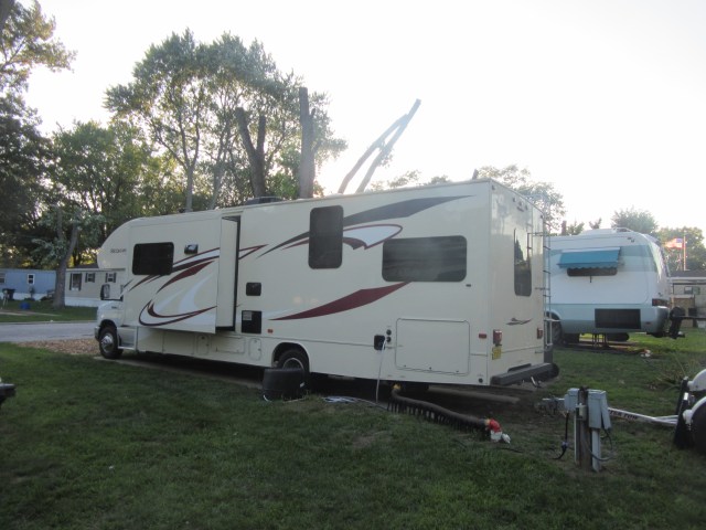 Woodland RV Village, Portage, IN4.JPG